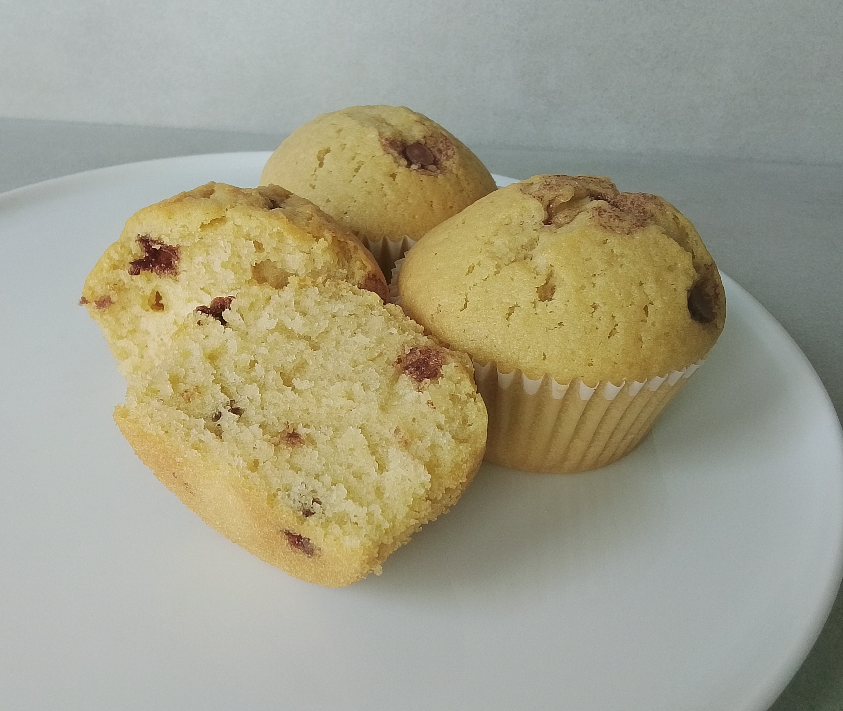 Vanilla-Choc-chip Muffins